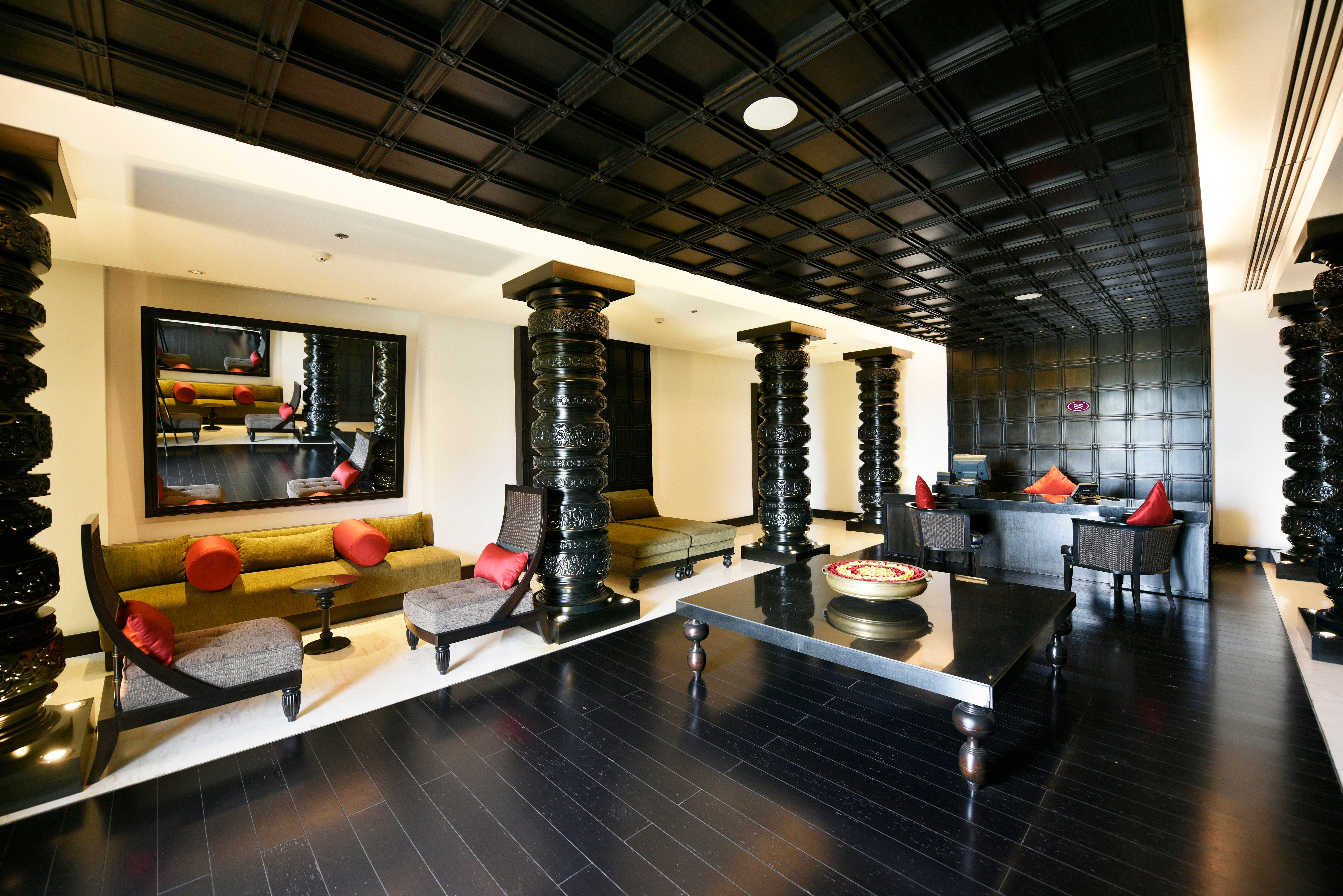 Crowne Plaza Kochi By Ihg Ξενοδοχείο Εξωτερικό φωτογραφία The lobby of the Taj Bengal