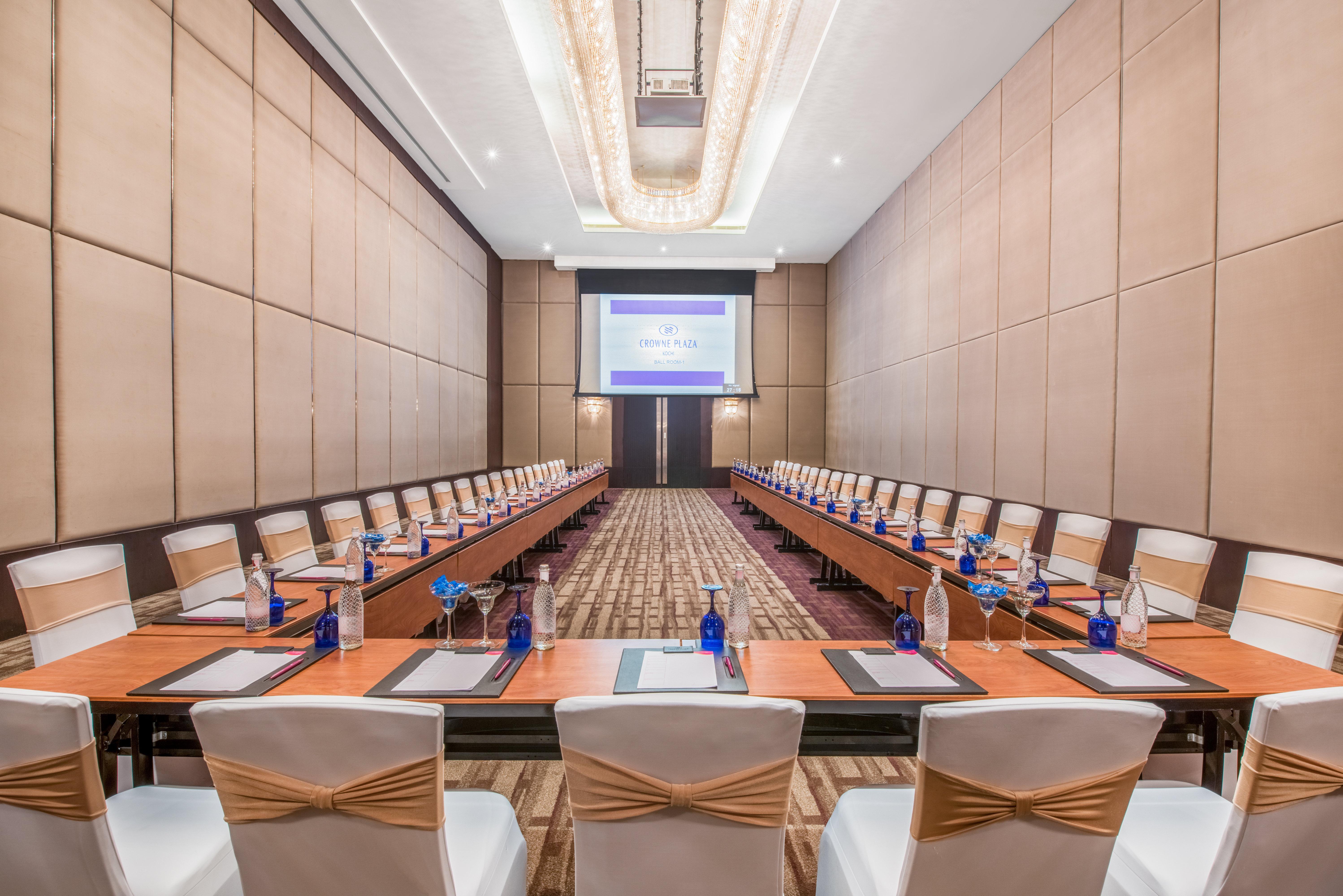 Crowne Plaza Kochi By Ihg Ξενοδοχείο Εξωτερικό φωτογραφία Meeting room