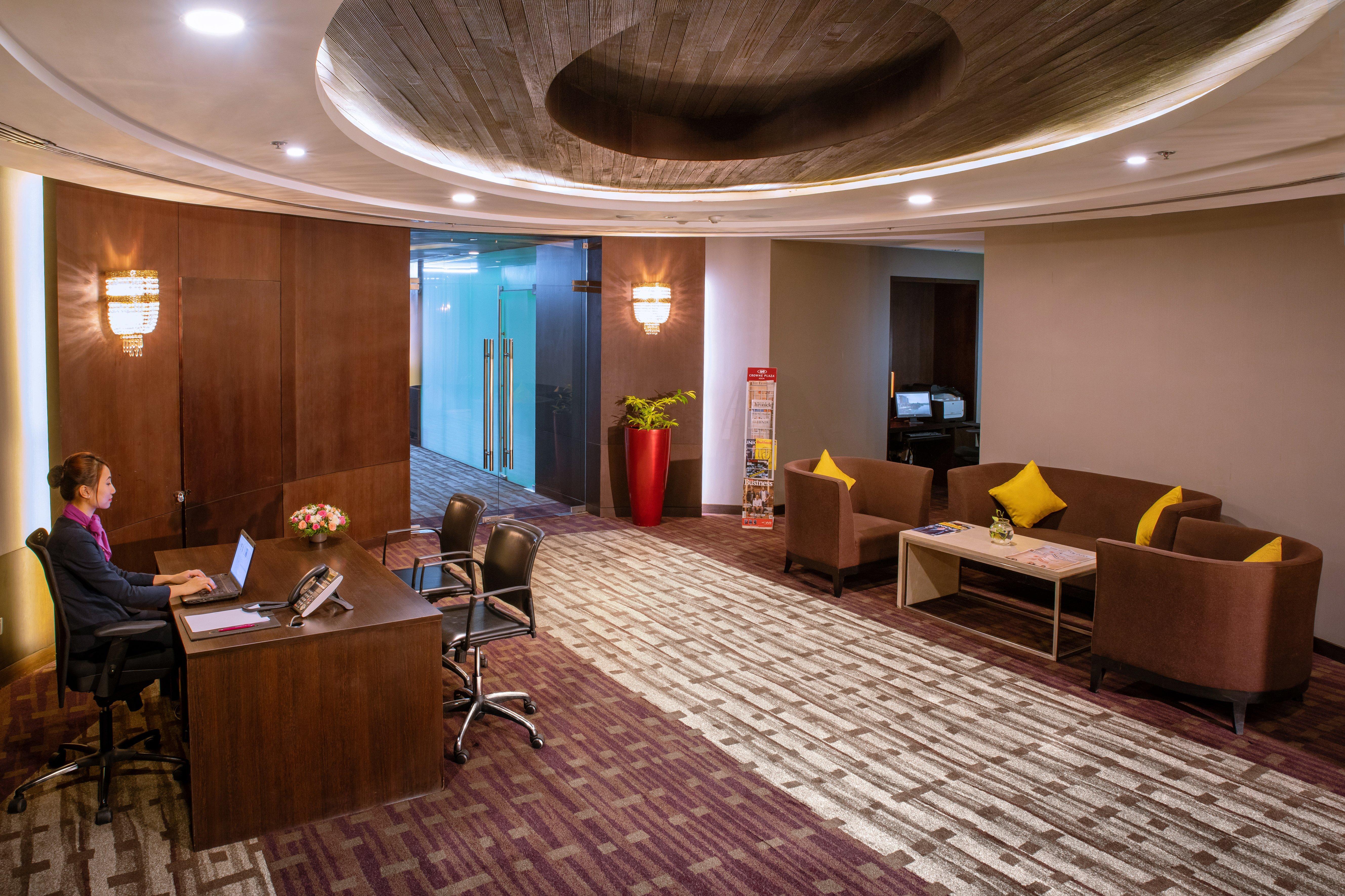 Crowne Plaza Kochi By Ihg Ξενοδοχείο Εξωτερικό φωτογραφία Business Center