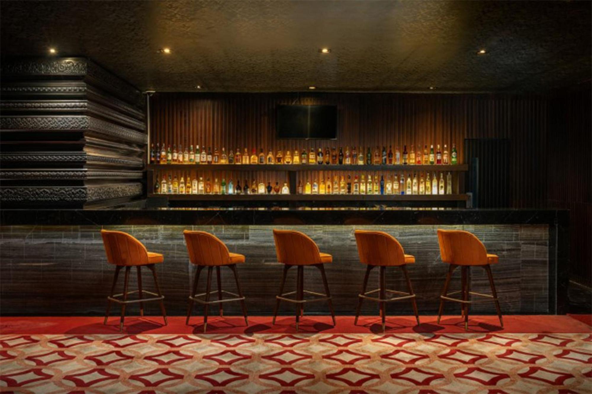 Crowne Plaza Kochi By Ihg Ξενοδοχείο Εξωτερικό φωτογραφία The bar at the 1900