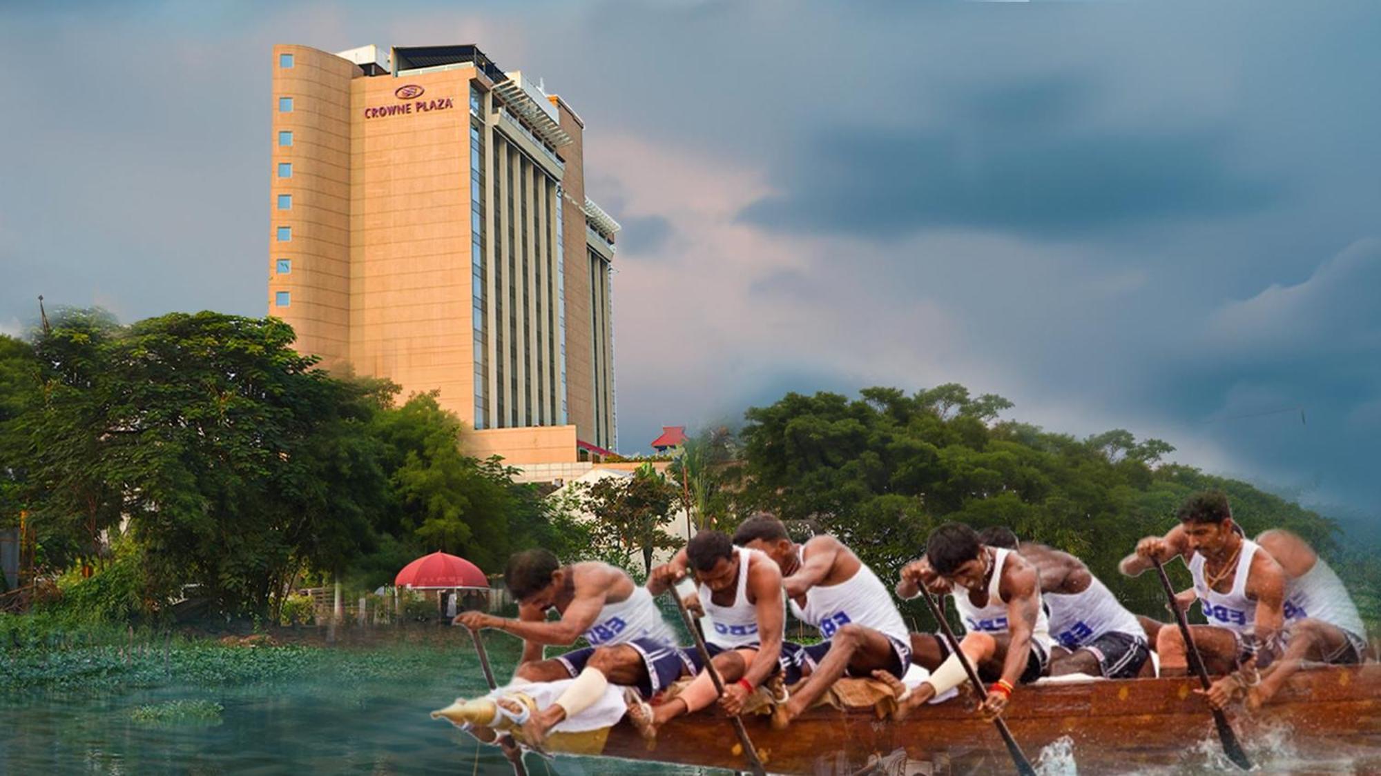 Crowne Plaza Kochi By Ihg Ξενοδοχείο Εξωτερικό φωτογραφία A view of the hotel